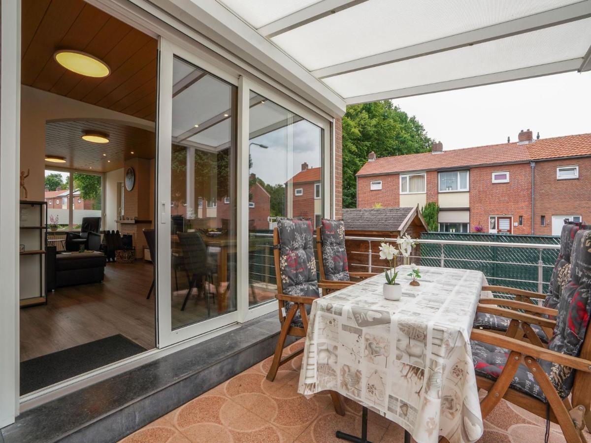 Terraced House In Kerkrade With A Garden Villa Exterior photo