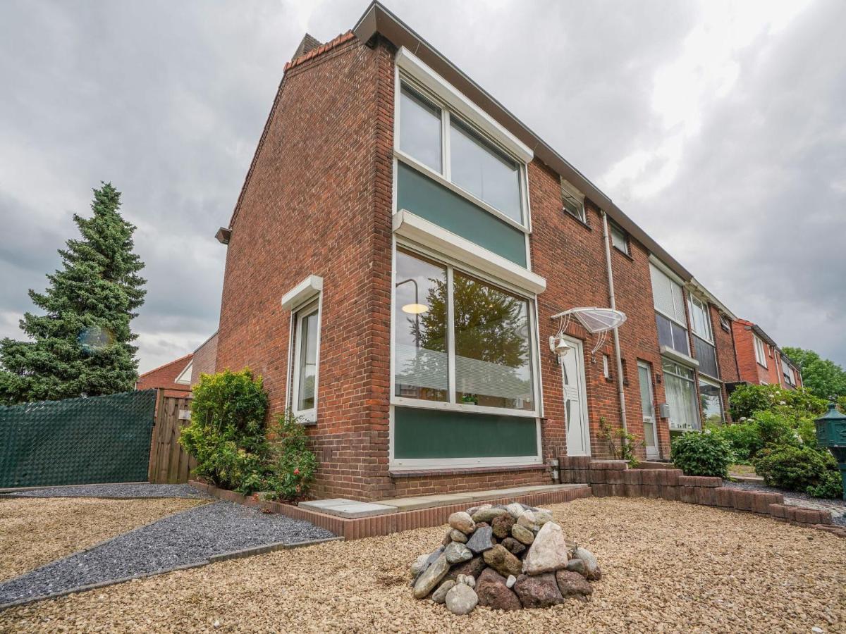 Terraced House In Kerkrade With A Garden Villa Exterior photo